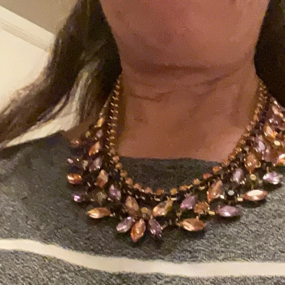 Versona pink and purple Necklace and earring set (3 for $15 item)